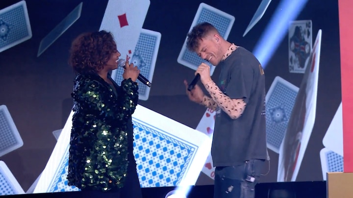 Edsilia Rombley en Gers Pardoel zingen prachtig duet met ‘Zwart Wit’