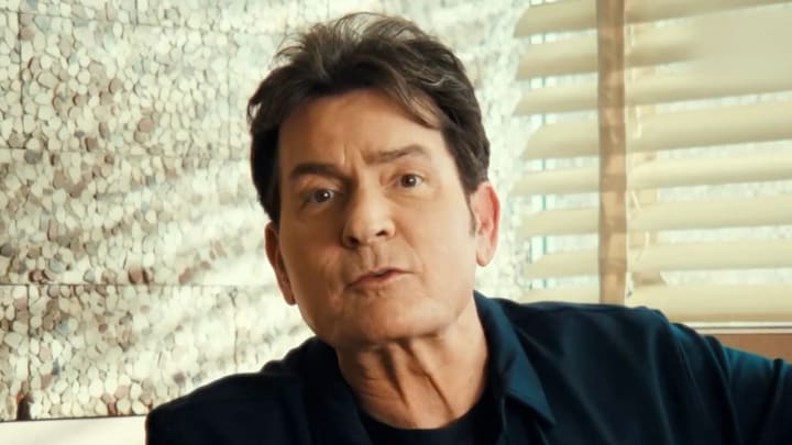 Charlie Sheen gooit alles op tafel in nieuwe documentaire: 'Niks is taboe'