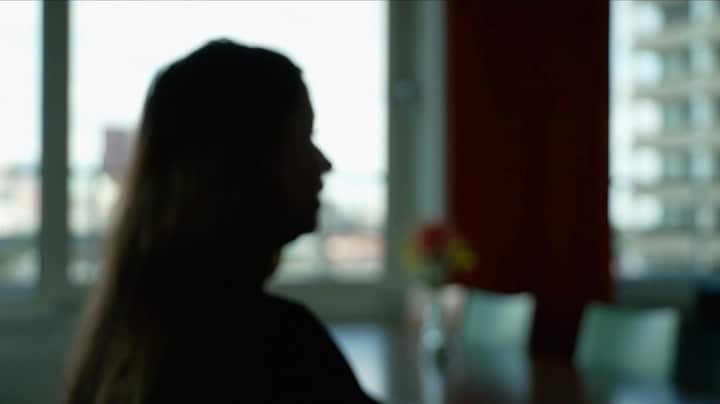 Morgan hoorde stemmen in haar hoofd, dankzij vragenlijst ontdekte ze psychose