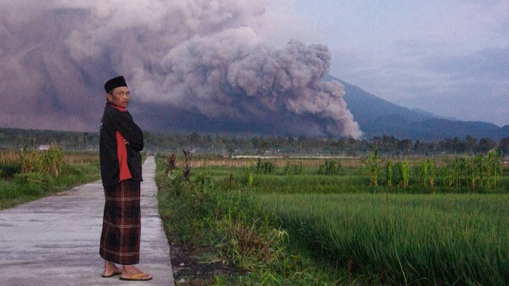 Vulkaan op Java uitgebarsten, omwonenden op de vlucht