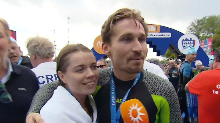 Camiel Kesbeke gooit vriendin Donna in het diepe bij City Swim