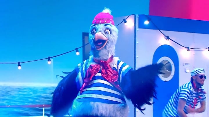 De Meeuw moon-walked de harten van het publiek in met swingend optreden