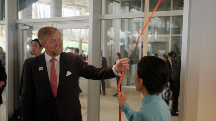 Koning Willem-Alexander en koningin Máxima gescheiden van elkaar op reis: 'Ze genieten ervan'