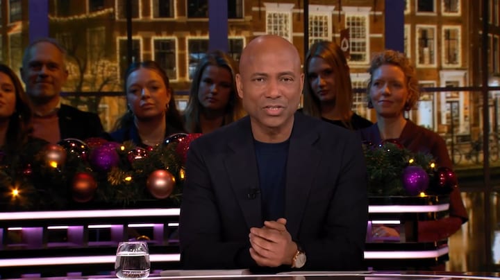 Een auto is een menigte ingereden in Nunspeet