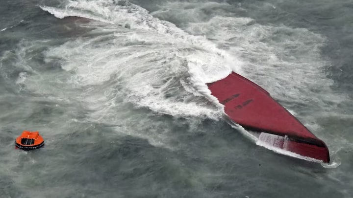 Tikkende chemische tijdbom voor de kust van Japan