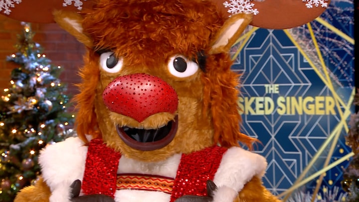 Rendier uit The Masked Singer licht tipje van de sluier op