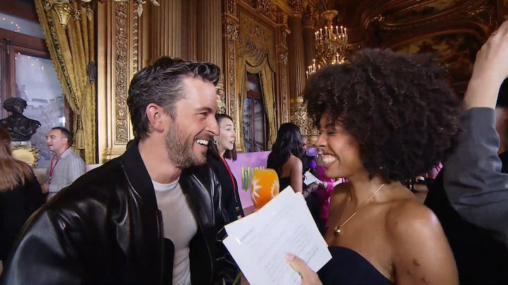 Joy Delima maakt Jonathan Bailey aan het huilen op Wicked-première