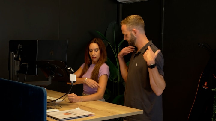 Is het zit-stabureau de oplossing tegen ons zitprobleem op werk? 'Wel op de juiste manier doen'