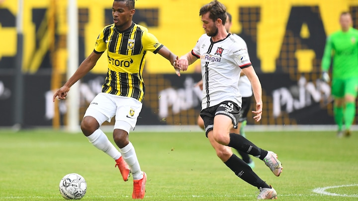 Samenvatting: Vitesse ontsnapt ternauwernood tegen Dundalk ...