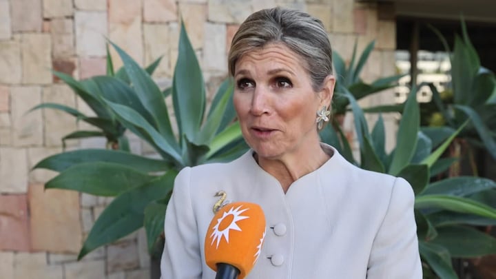 Koningin Máxima duimt mee voor dochters tijdens tentamenstress