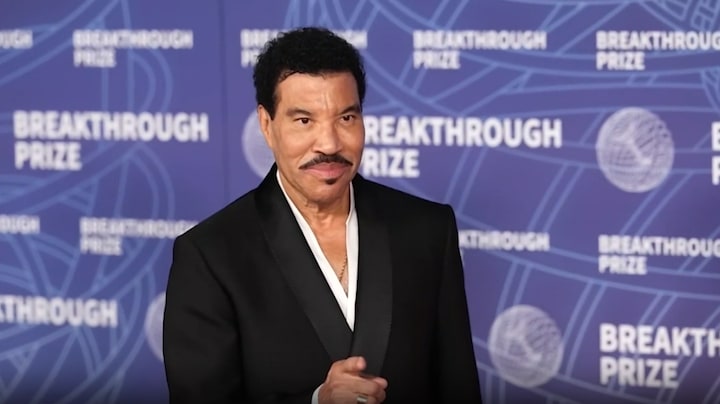 Lionel Richie kampt met hartritmestoornis en ondergaat behandeling