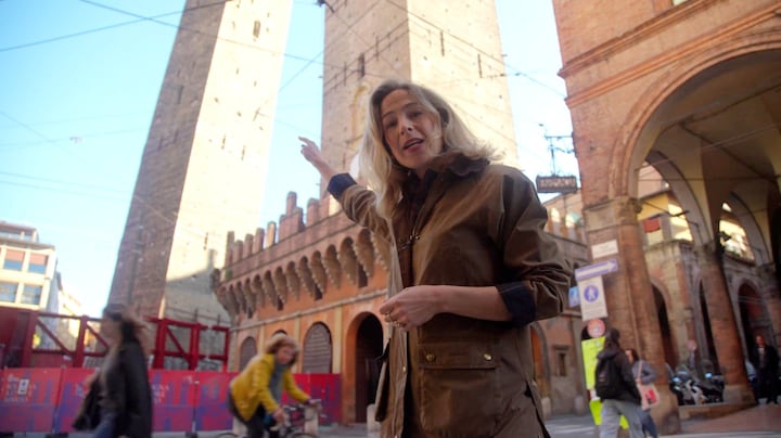 De scheefste toren van Italië staat helemaal niet in Pisa