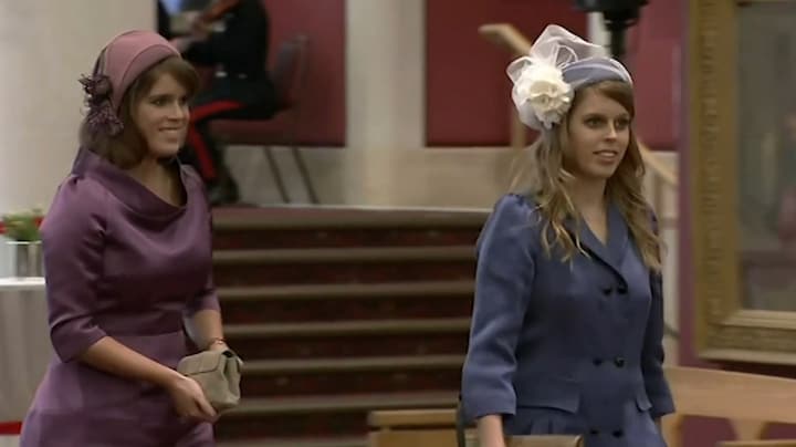 Prinsessen Eugenie en Beatrice nemen afstand van hun vader