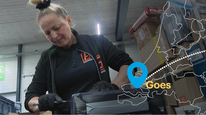 Gevlucht naar Goes en aan het werk: van filmset naar magazijn