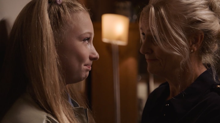 GTST: Oma Elly troost Emma's gebroken hart