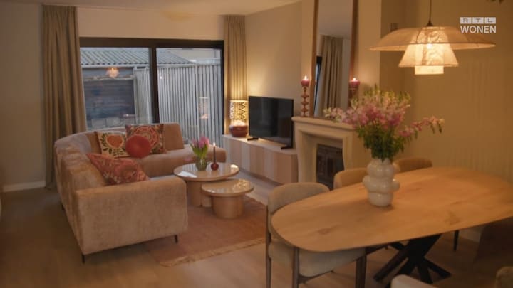 Een huis in balans: de kleurrijke eengezinswoning van Kaj en Lieneke