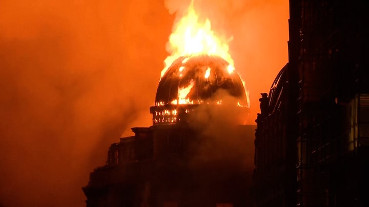 Vuurzee in Glasgow: centraal station voor een deel afgebrand