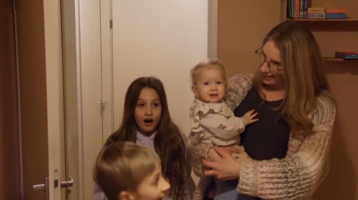 Alleenstaande moeder blij met eigen kamer voor kinderen in Huizenruilers