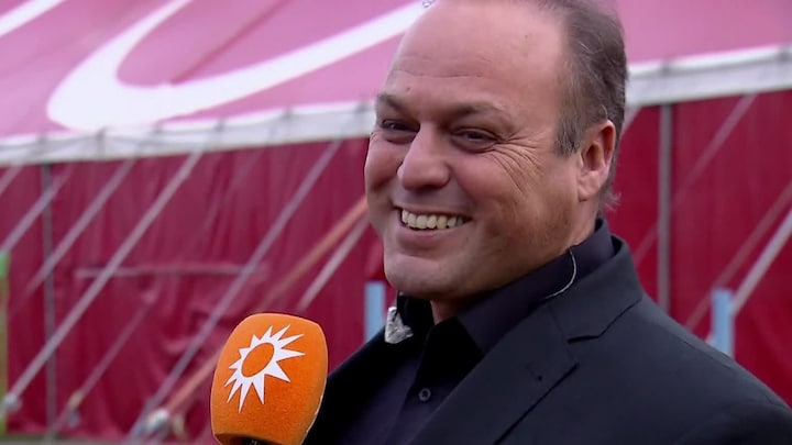Frans Bauer blijkt enorm populair op Paaspop: ‘Honderden mensen konden er niet in’ 