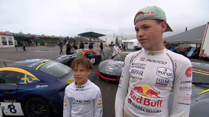 Pubers in racewagens op Zandvoort: 'Ik ga 180 kilometer per uur' 