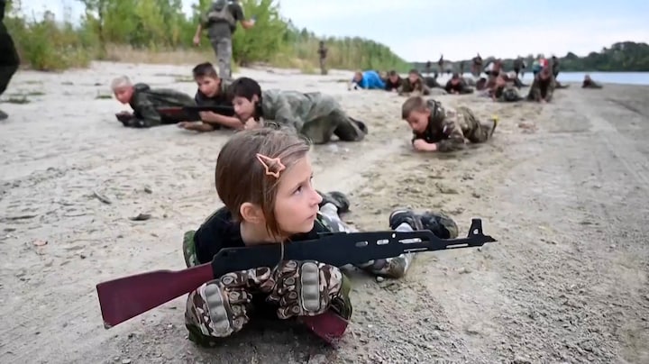 Oekraïense weeskinderen ontvoerd door Rusland: 'Ze krijgen uniformen en wapens'