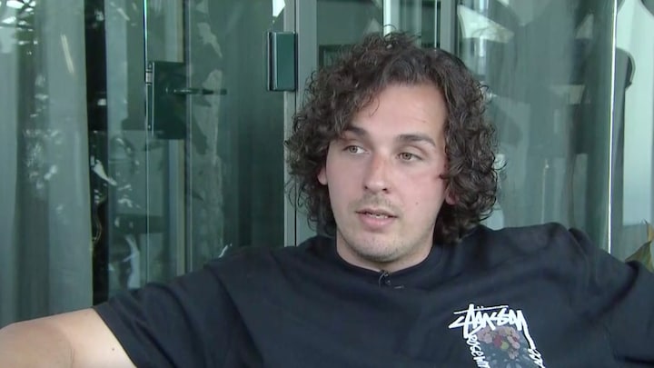 Nielson testte nieuwe muziek uit op familie na overlijden neef