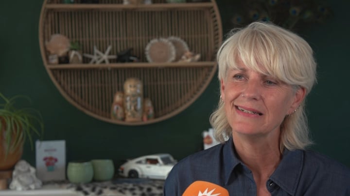 Simone uit B&B Vol Liefde is weer aan het daten: 'Ontmoet bij de pinautomaat' 