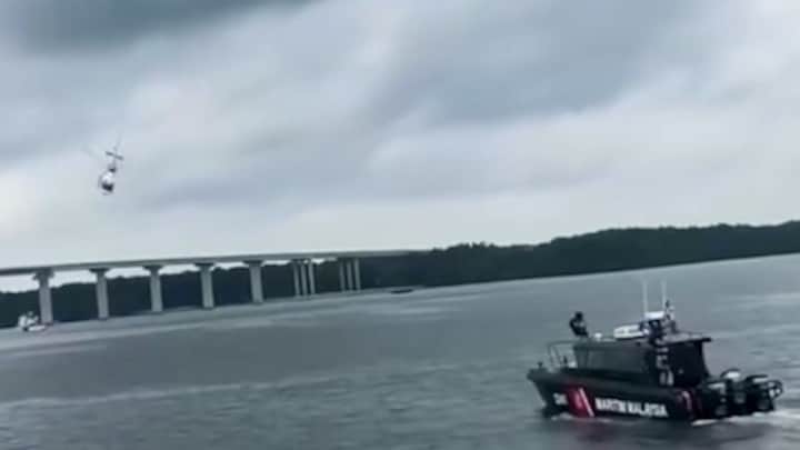 Helikopter in Maleisië crasht in rivier, alle inzittenden gered