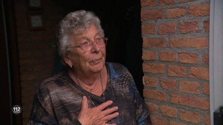 Bejaarde vrouw slachtoffer van babbeltruc in Leiden; dierbare sieraden gestolen