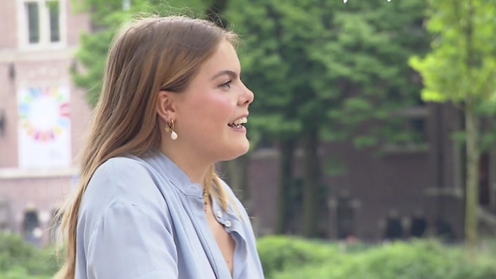 Eloise van Oranje hoopt dat oma prinses Beatrix 'heel trots' is