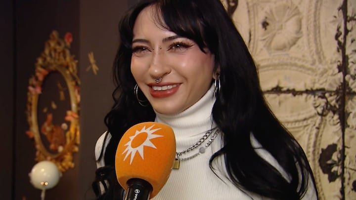 Christina Curry schittert op cover van de Playboy: 'Elke vrouw is een kunstwerk' 