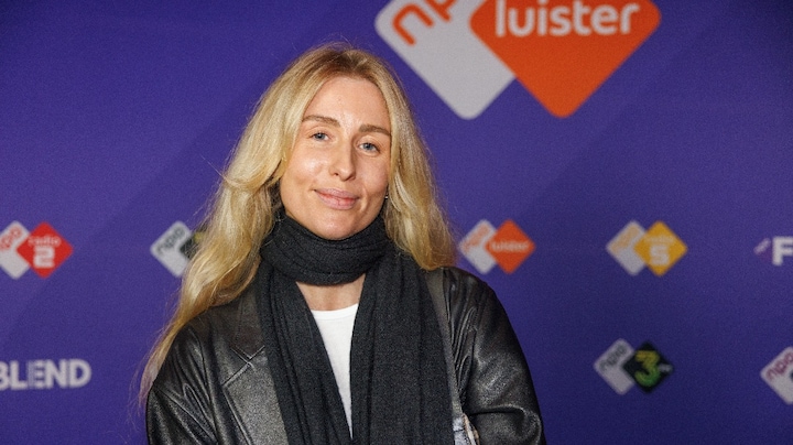 Sneeuwpret eindigt pijnlijk voor 3FM-dj Jamie Reuter: 'Kan nek niet meer bewegen'