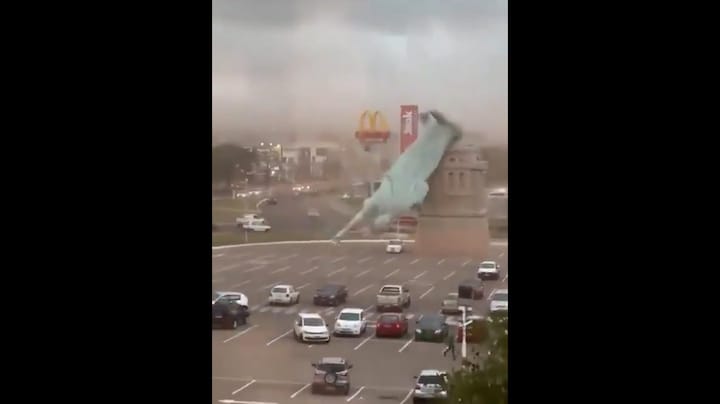 Omwaaien standbeeld Brazilië vastgelegd op beeld 