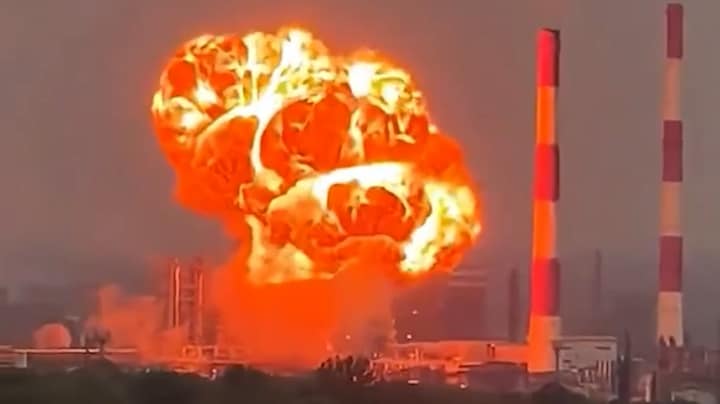 Explosieve aanvallen: hoe Oekraïne Ruslands benzineproductie saboteert