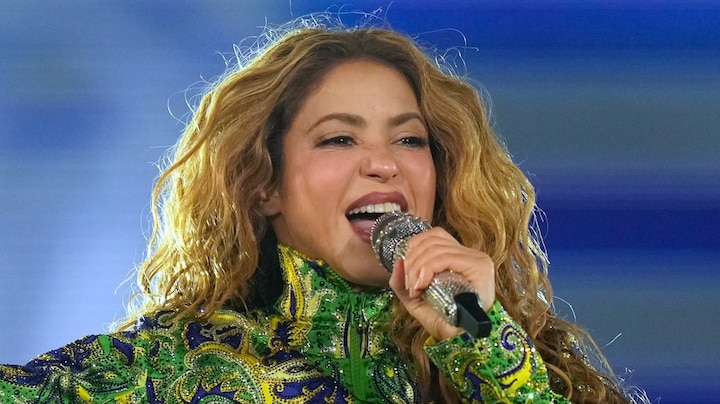 Shakira in shock door massale opkomst bij Copacabana-concert