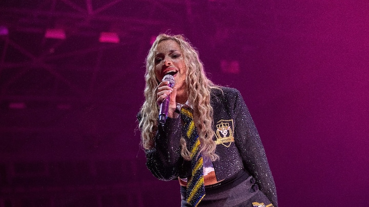 Emma Heesters helpt fans bij romantisch huwelijksaanzoek