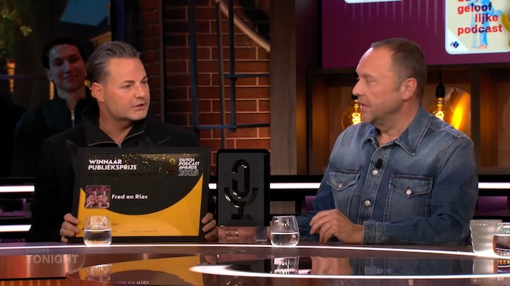 Fred van Leer en Richard Groenendijk winnen de publieksprijs van de Dutch Podcast Awards