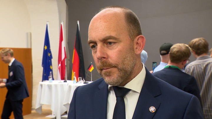 Asielminister over terugkeercentra buiten EU: 'Durf nog niet te zeggen vanaf wanneer'
