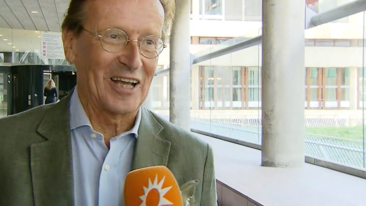 Frank opgelucht na uitspraak vechtscheiding: ‘Mag flirten’