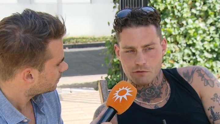 Douwe Bob laat rock 'n roll tijd achter zich nu hij vader is