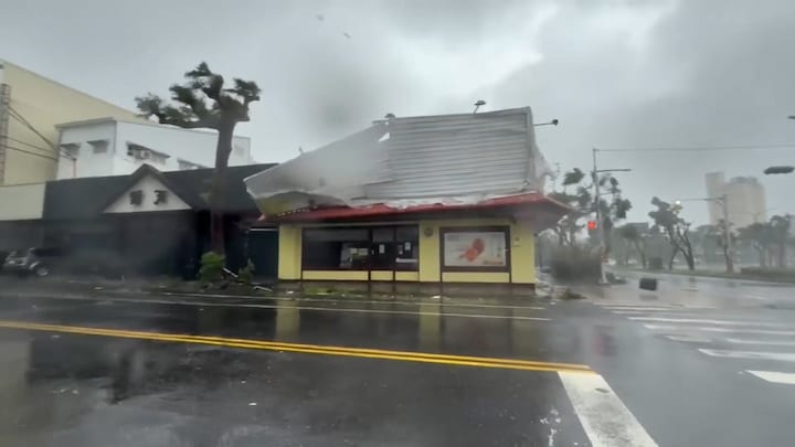 Typhoon raast over Taiwan: duizenden mensen geëvacueerd
