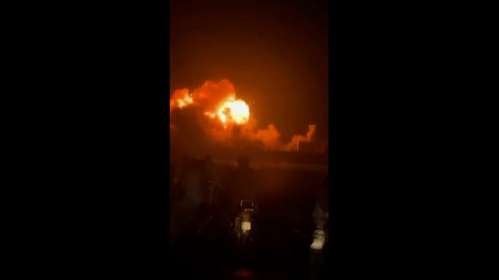 Lucht Pakistan kleurt rood na raketaanvallen India: doden en gewonden