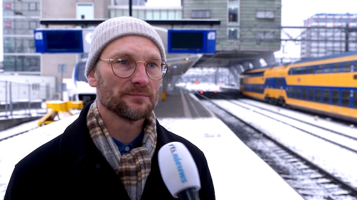 Treinverkeer Amsterdam Centraal ligt plat: 'Moeilijk om prognose te geven' 