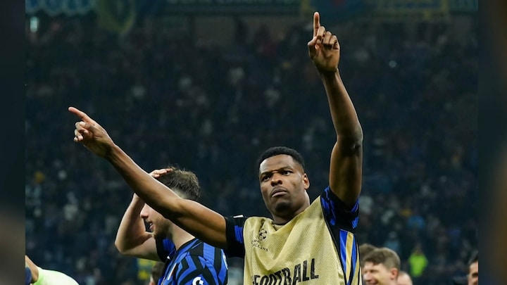 Voetbalfans onder de indruk van Denzel Dumfries: 'Verdient standbeeld'