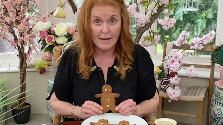 Excentrieke Sarah Ferguson begint eigen YouTube-kanaal