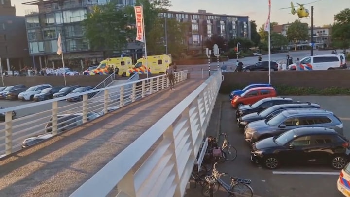 Bizar: leraar wordt neergestoken tijdens eindmusical
