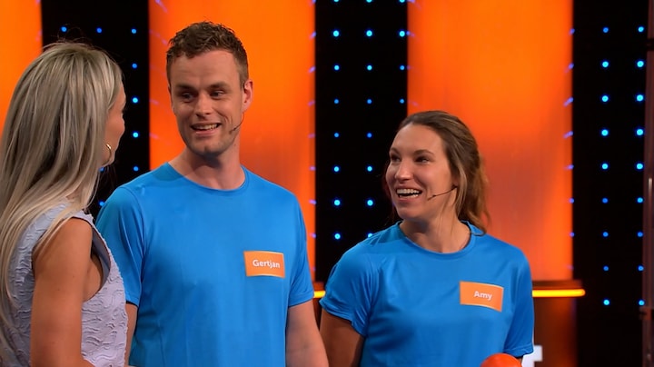 Hélène Hendriks stelt scherpe vraag over trouwplannen in De Staatsloterijshow