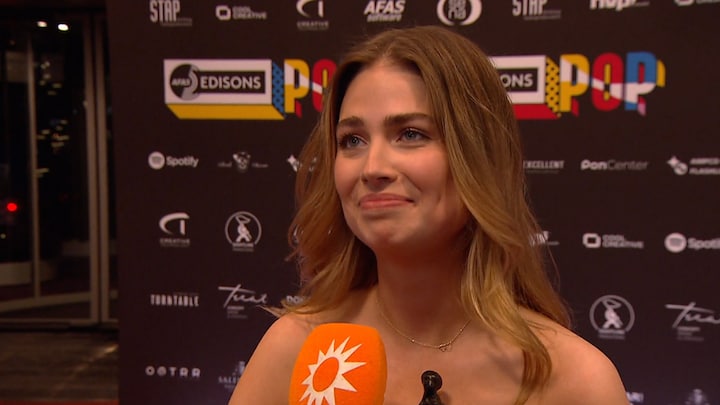 De Jeugd van Tegenwoordig hint op samenwerking met Roxy Dekker