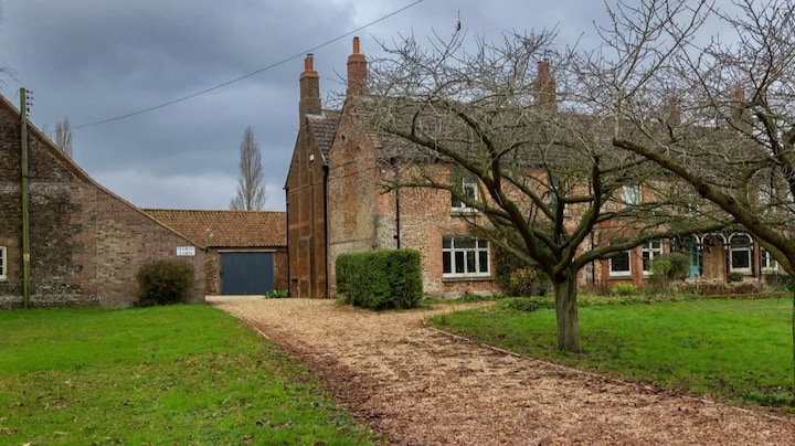 Andrew Mountbatten Windsor uit huis gezet door koning Charles